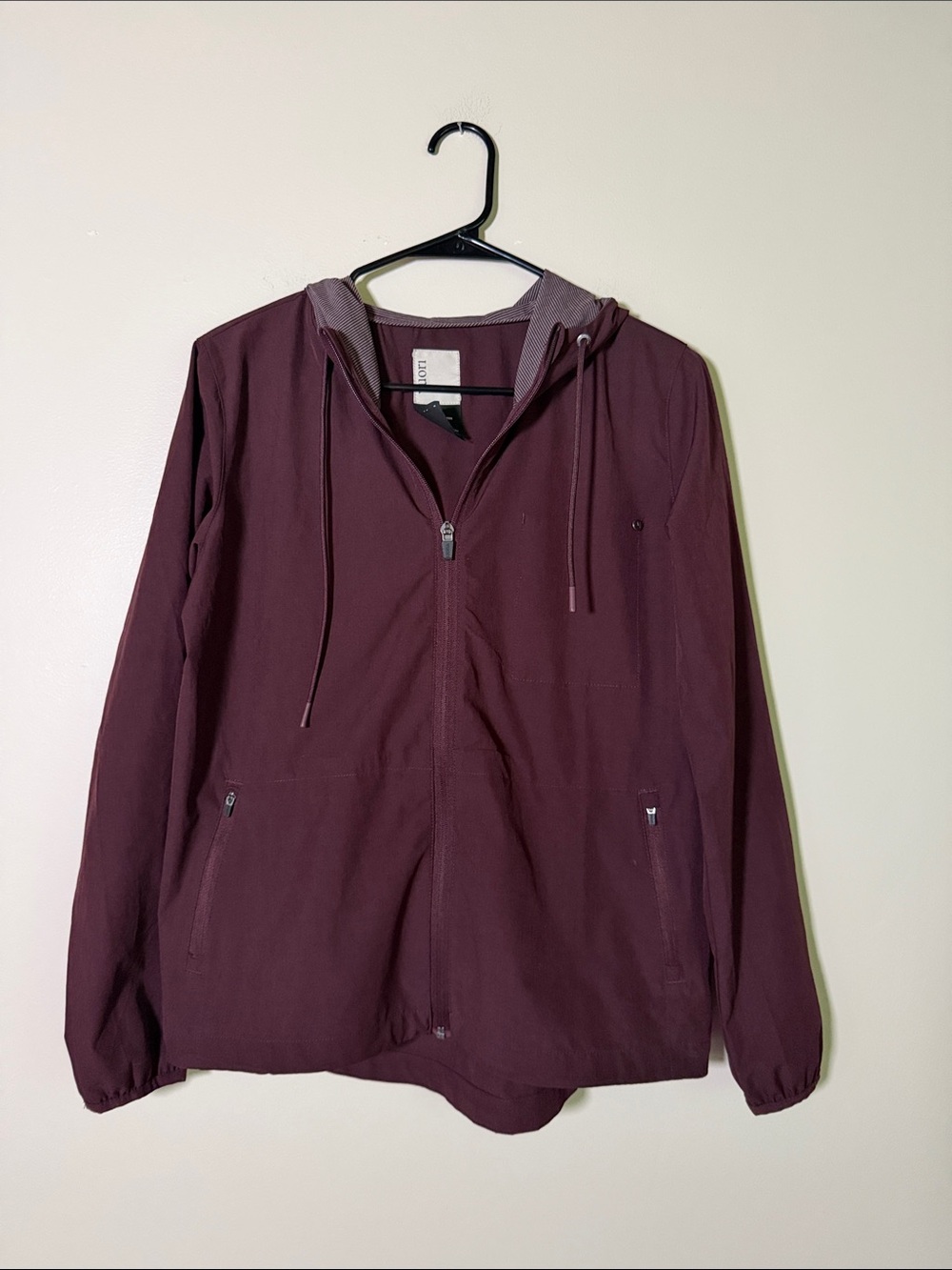 Vuori Women’s Trainer Shell Lightweight Hooded Jacket - Maroon